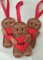 HUGS Heart Gingerbread 