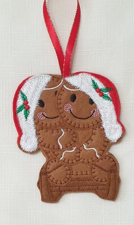 Sledging Couple  Gingerbread Christmas Winter