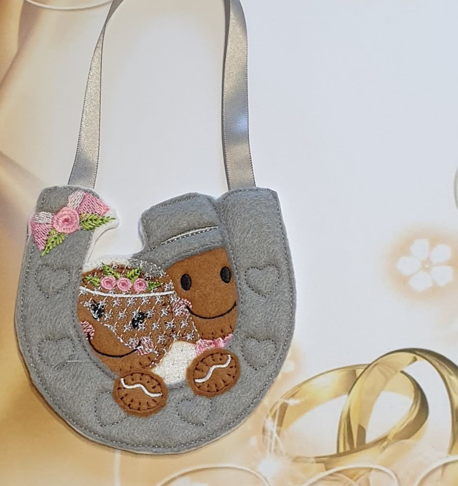 Wedding Horseshoe Bride/Groom Couple Gingerbread