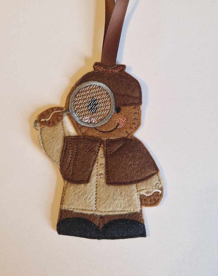 Sherlock Holmes, Detective Gingerbread Felt Hanging Decoration.  Can be Keyring or fridge magnet too