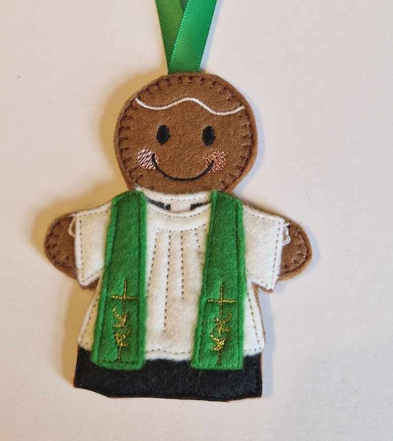 Vicar Gingerbread Felt Hanging Decoration.  Can be Keyring or fridge magnet too