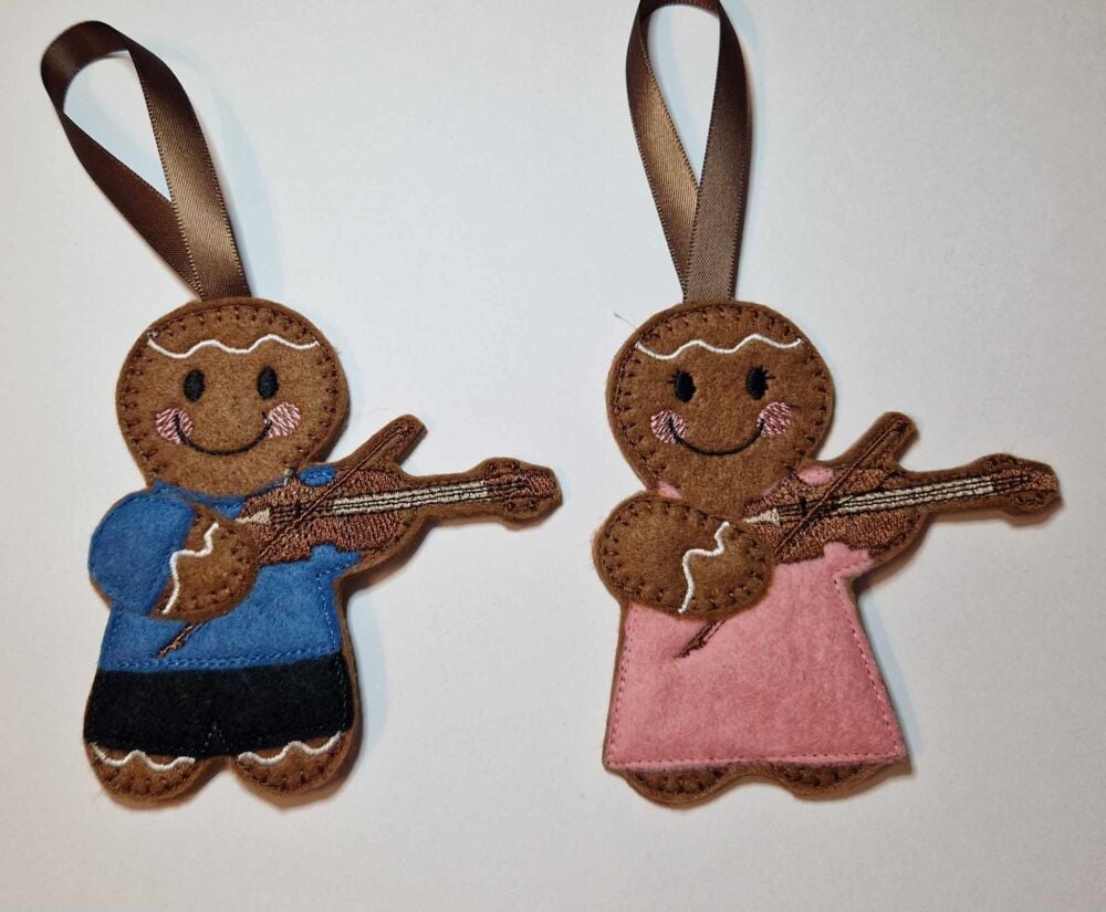 Violinist Gingerbread Felt Hanging Decoration.  Can be Keyring or fridge magnet too