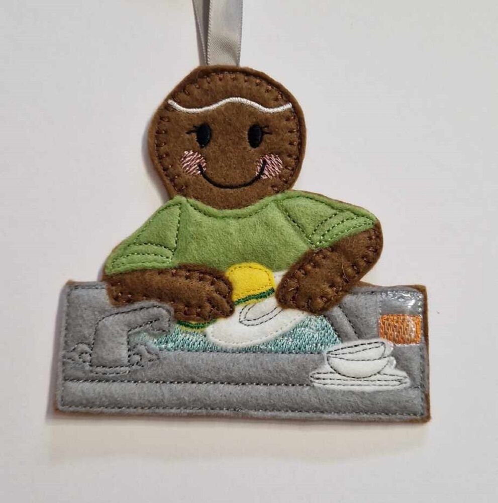 Washing Up Gingerbread Felt Hanging Decoration.  Can be Keyring or fridge magnet too