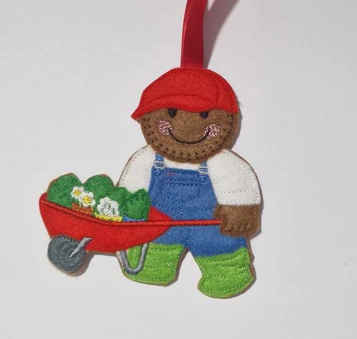 Wheelbarrow Gingerbread Felt Hanging Decoration.  Can be Keyring or fridge magnet too