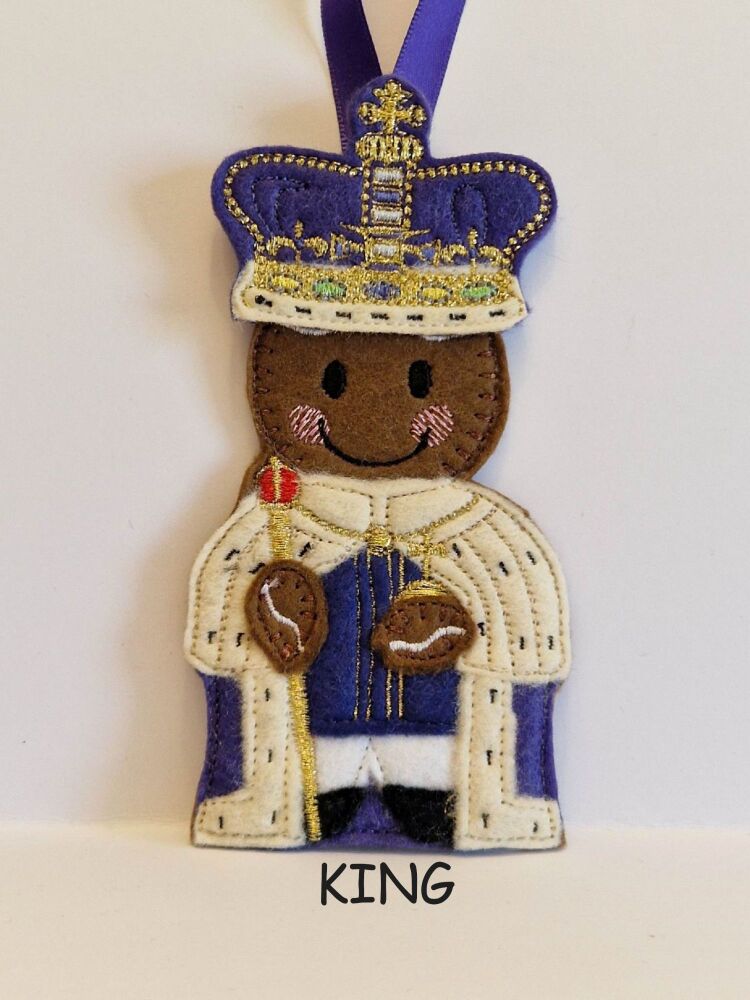 King Charles III Gingerbread Felt Hanging Decoration, Christmas Tree Decoration. Available as Keyring & Fridge Magnet too.