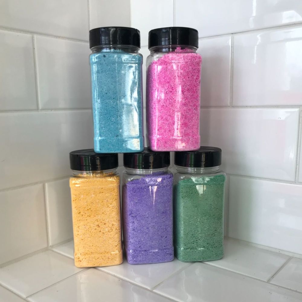 6 x  Luxury Shaker Pot with Bath Salt in your choice of fragrance