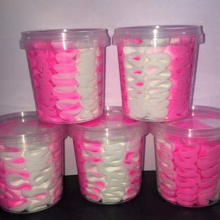 6 x Raspberry Ripple  Shower Whips Two Tone