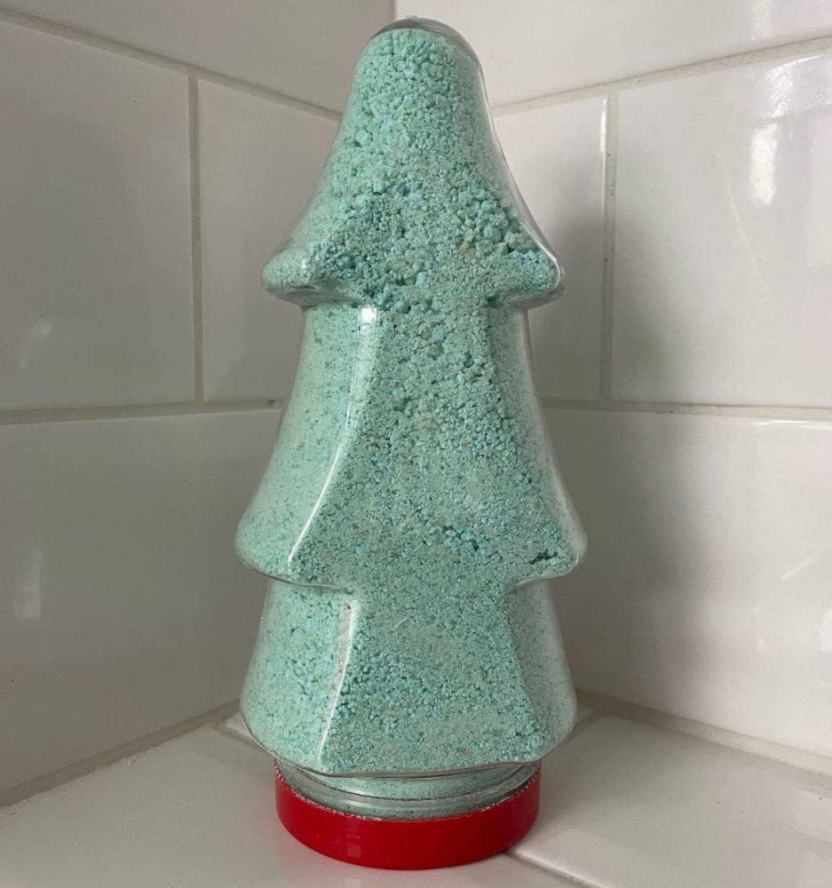 6 x  Luxury Large Christmas Tree  Pot with Bath Dust in your choice of fragrance