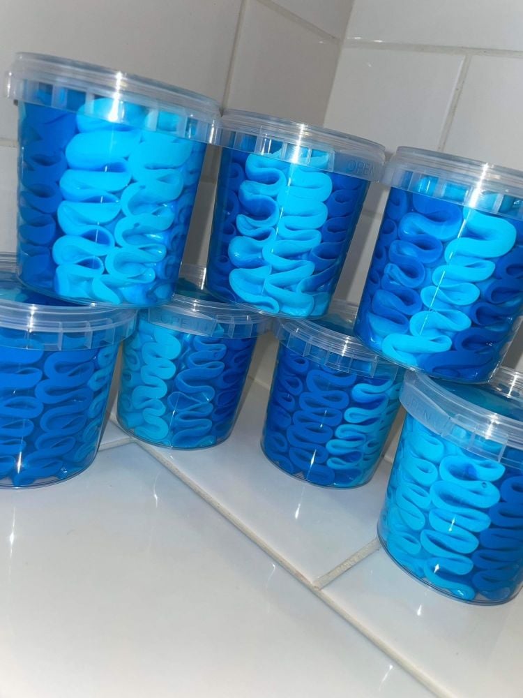 6 x True Blue Shower Whips Two Tone
