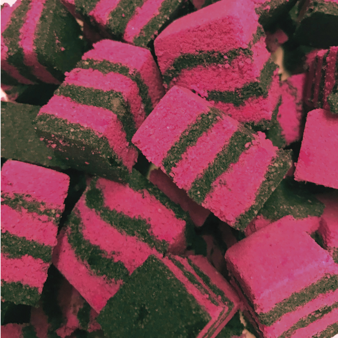 Reign Two Colour Foaming Bath Rocks - choose your pack size
