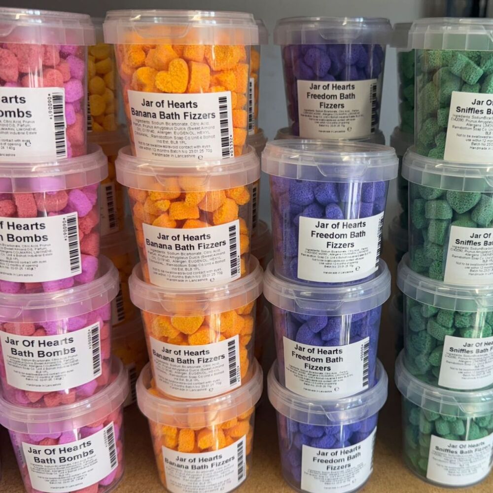 6 x pots of Mini Fizzing Bath HEARTS Bombs in a random mix of scents
