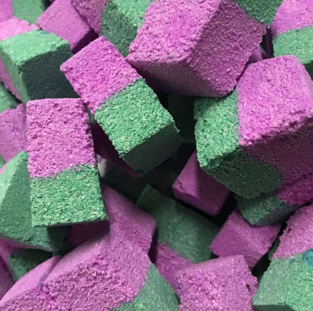 *NEW Wicked Witch Two Colour Foaming Bath Rocks - choose your pack size