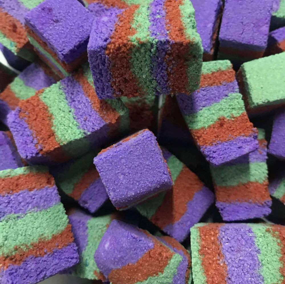Hubble Bubble in Witches Brew Three Colour Foaming Bath Rocks - choose your pack size