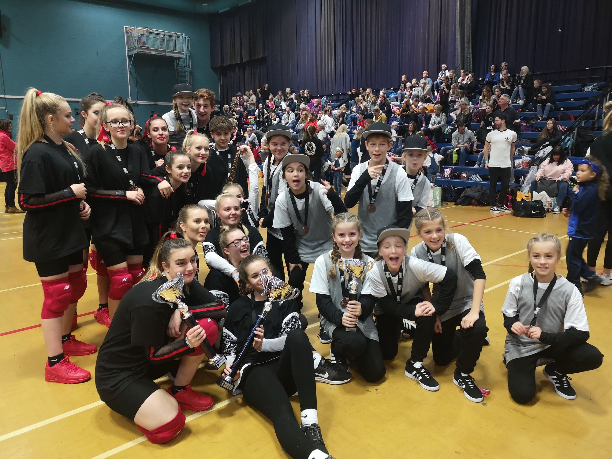 Streetdance Crew Cornwall, Streetdance Team, Street Style dance, hiphop, locking, popping, commercial dance, team, cornwall sessions, lessons, truro, falmouth, helston. 