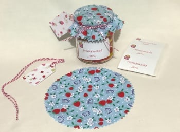 stawberry print fabric pack includes labels, twine ,bands & tags x 6
