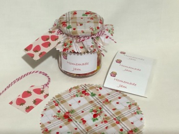 stawberry print fabric pack includes labels, twine ,bands & tags x 12