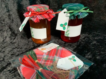12 x tartan includes, bands,  jar label, ribbon & Tags, 6x red 6 x green fit jar lids 53-73mm 