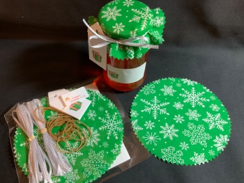 12 x xmas fabric  jar covers includes bands ribbon labels & tags GREEN SNOW
