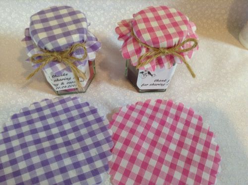 50 x scalloped PINK gingham includes bands and twine