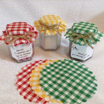 50 x scalloped YELLOW gingham includes twine & labels