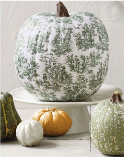 Autumn 2015 Deco: Toile-Decoupage-pumpkin-500x629