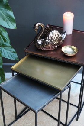 Christmas 17: 41 rockettstgeorge_square_tray_enamel_nesting_tables_set_o