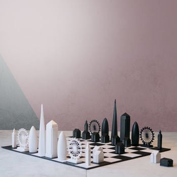 Christmas 17: 84 normal_london-skyline-architectural-chess-set