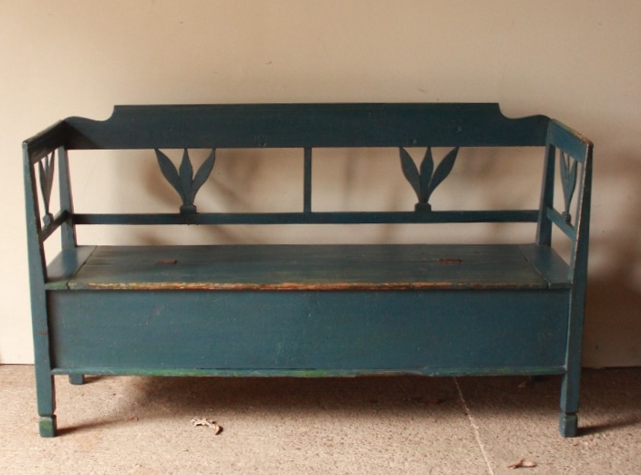 Spring 18: 74A pretty-antique-pine-box-bench-in-swedish-blue-18-1