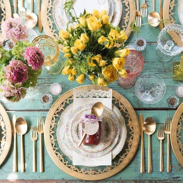 Spring 18: 87 912de40067c6d9dd682e59e92d401db1--gold-table-settings-pl