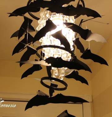 H 11: bat chandelier