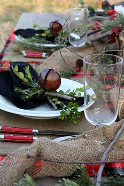 Happy Christmas: inspiring-rustic-christmas-table-setting-8