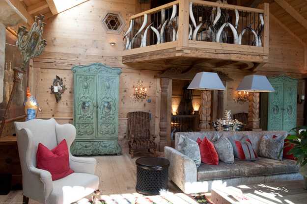 Chalet Interior 14: Sitting Room french-alpine-chalet-room-decorating-ideas