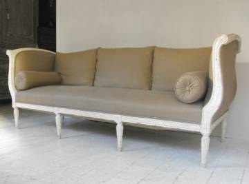 Summer 14: Beige Settee _1