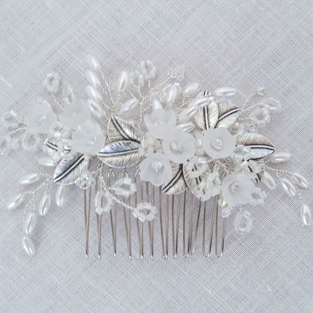Frosted Flower Comb in Silver