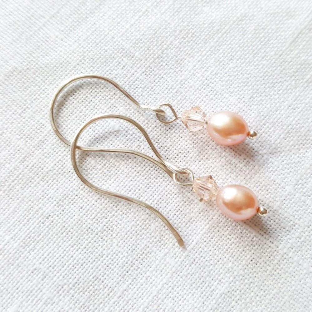 Dainty Natural Pink Pearl Earrings