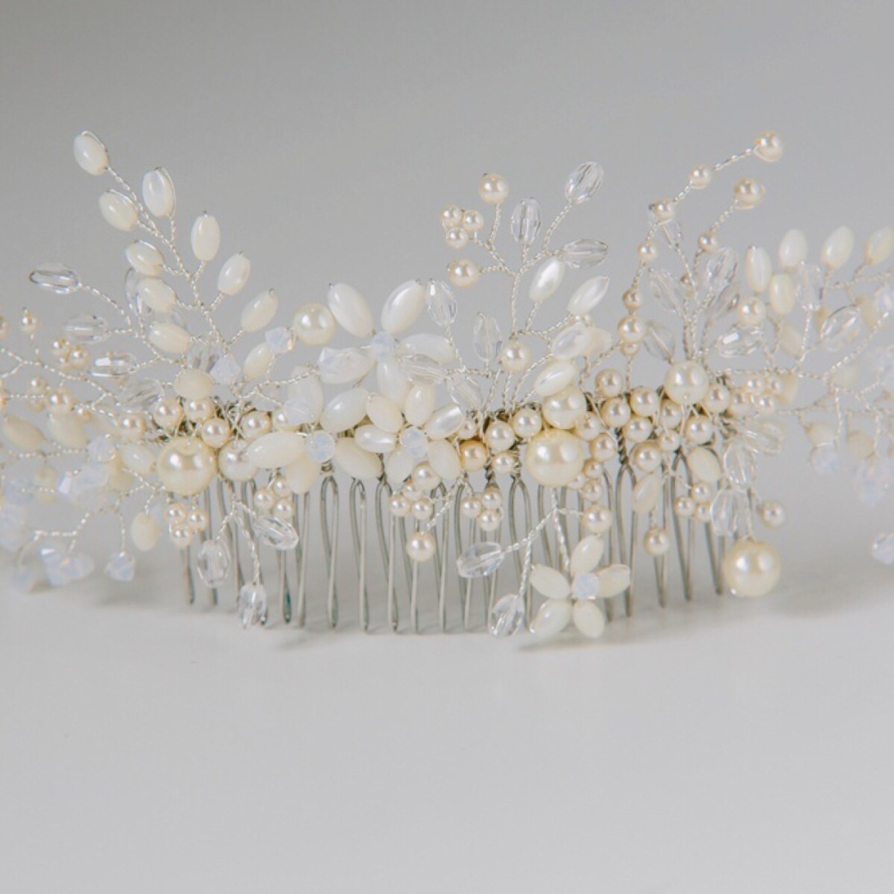 Large Ivory Blossom Hair Comb