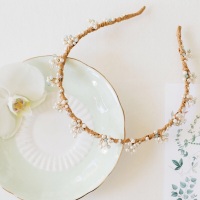 MAERA | Elegant Pearl Wedding Headdress 