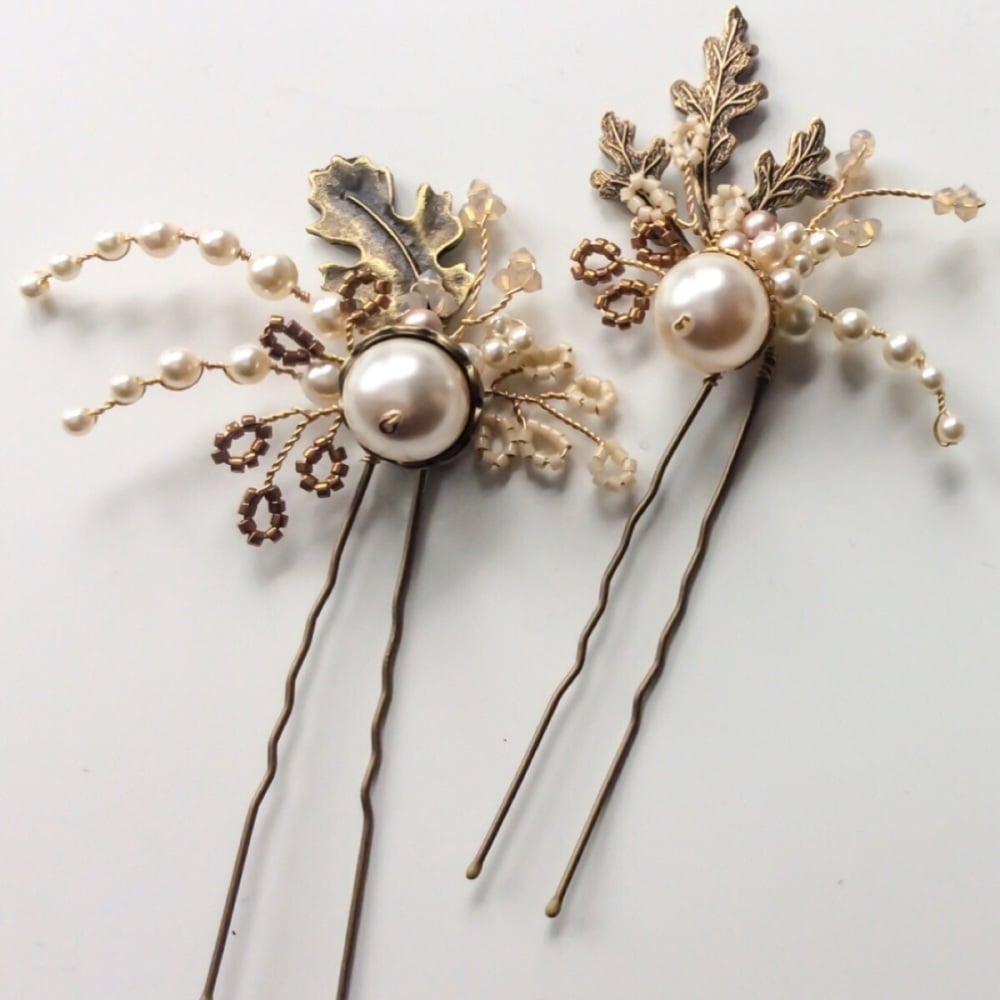 Aubrey Ornate Oak Leaves, Pearl and Crystal Hair Pins (2 pin set) 