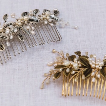 AUTUMN LEAVES | Antique gold or Silver Leaf and Pearl Wedding Hair Comb
