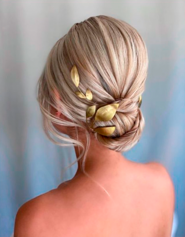 Kasia Fortuna stylist bridal bun brass Millefolia headpiece and hair p
