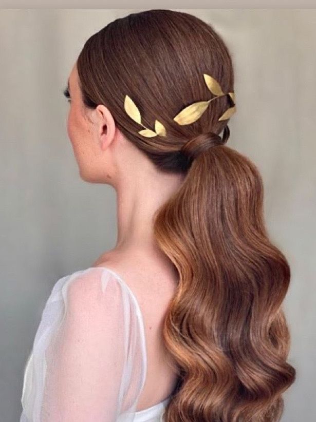 Kasia Fortuna stylist low ponytail brass Millefolia headpiece