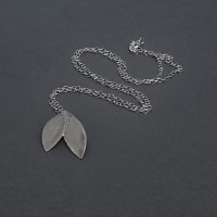 MILLEFOLIA | Precious Metal Olive Leaves Delicate Pendant Bridal Necklace