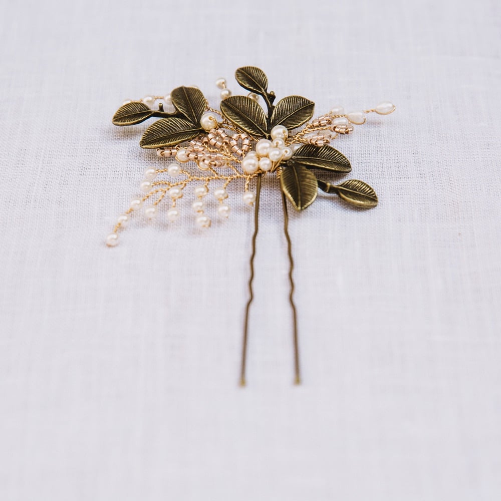 AUTUMN LEAVES | Autumn Gold Leaf  and Pearl Bridal Hair Pin
