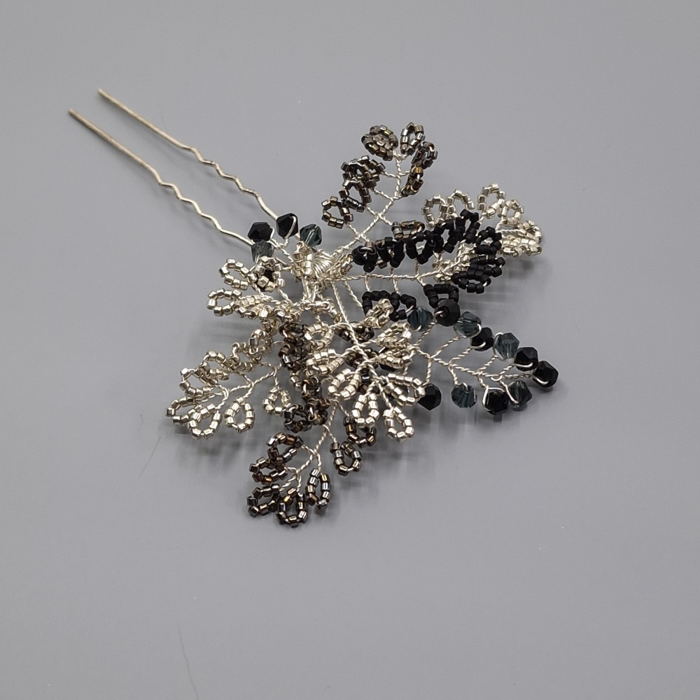 BOSTON | Intricate Seed Bead Bridal Hair Pin in Black, Grey and Silver