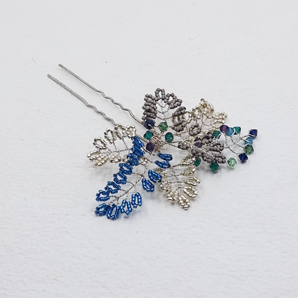 BOSTON | Intricate Seed Bead Bridal Hair Pin in Blue, Grey and Silver