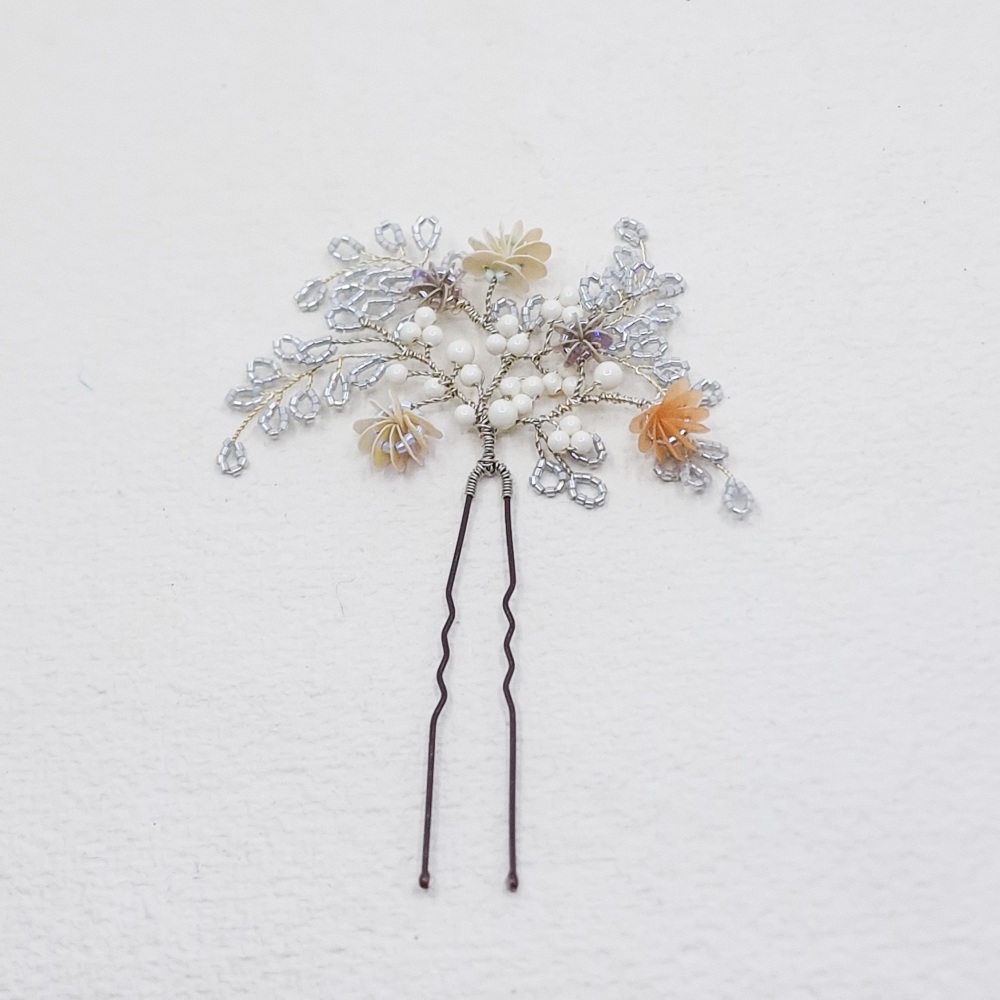 DAHLIA | Sequin flowers, pearls and seed bead bridal hair pin