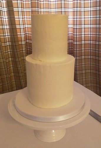 Plain wedding cake