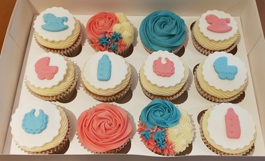 baby shower cupcakes
