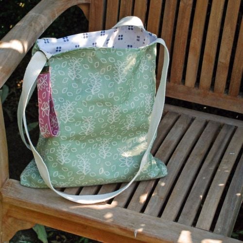 Green leaves tote bag