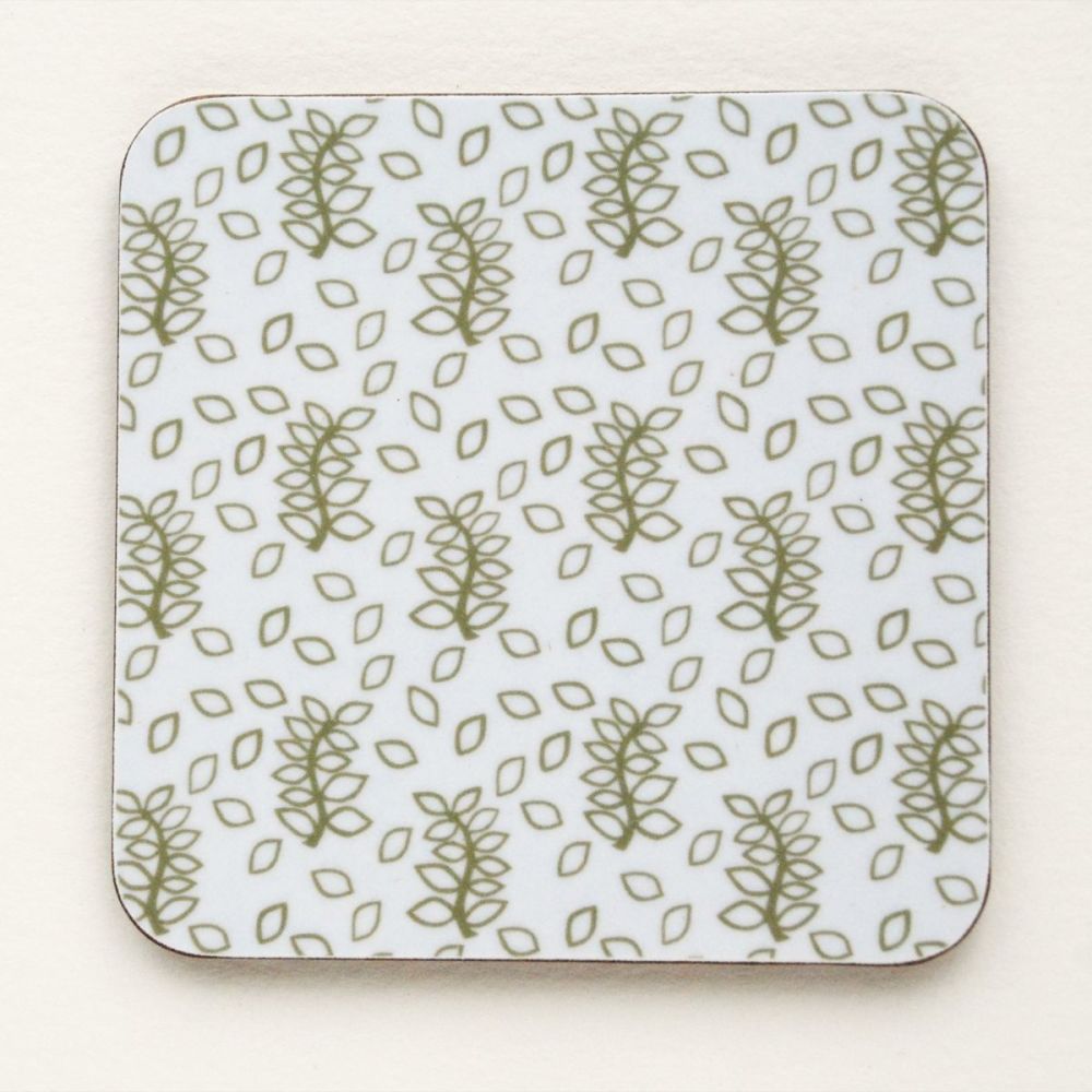 Green leaves coasters in white